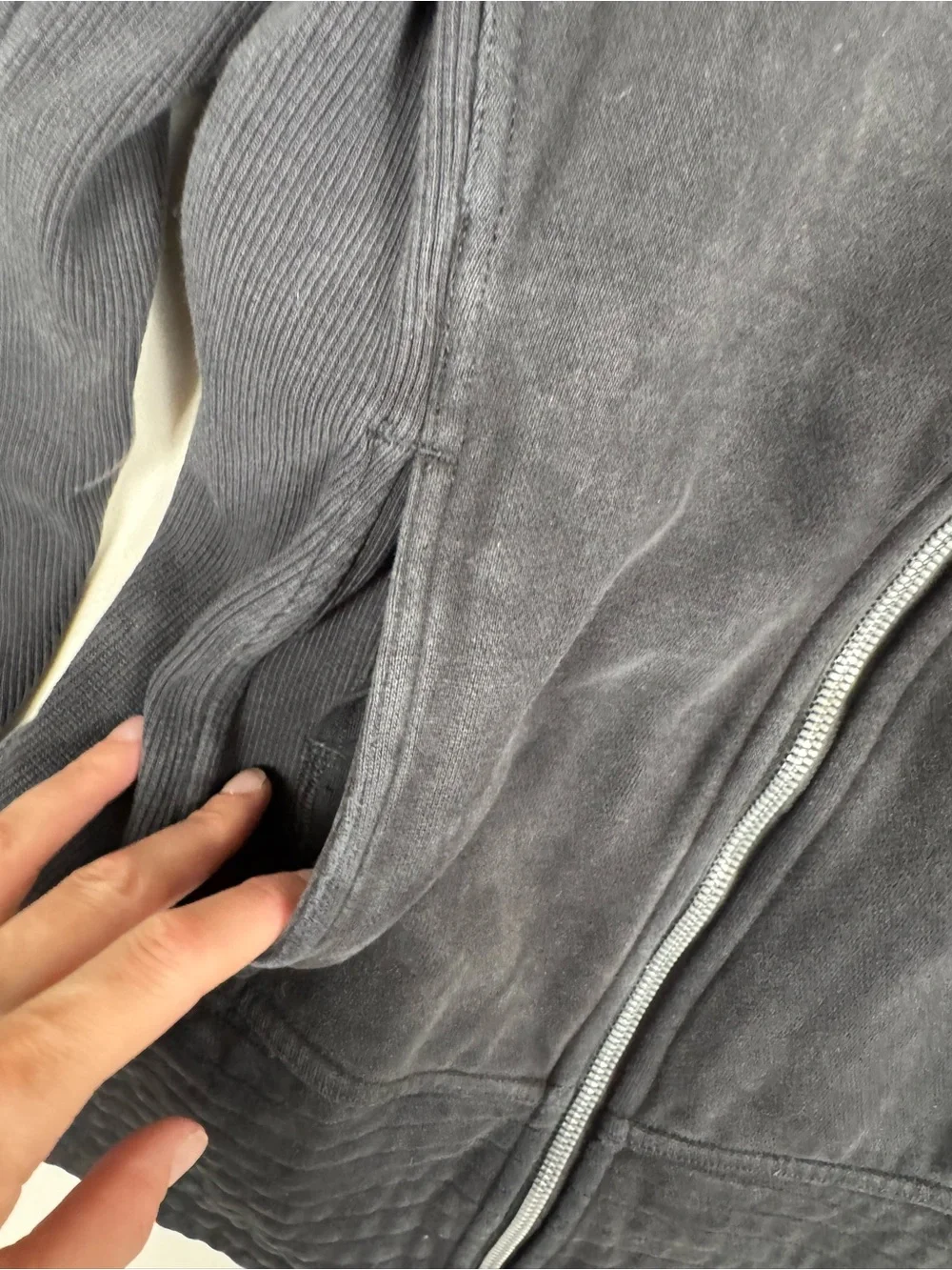 Lululemon Radiant Jacket II Full Zip Black Women’s 8 Retail $118